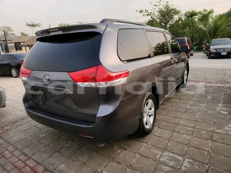 Big with watermark toyota sienna lagos state abuja 46811