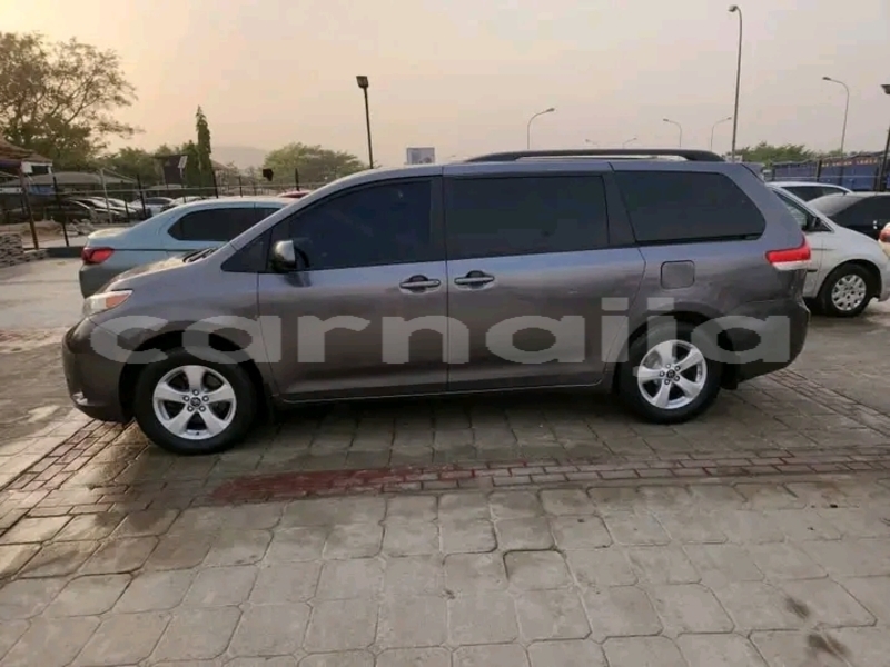 Big with watermark toyota sienna lagos state abuja 46811