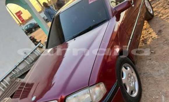 Acheter Occasion Voiture Mercedes-Benz C–Class Rouge à Abuja, État de Lagos Acheter Occasion Voiture Mercedes-Benz C–Class Rouge à Abuja, État de Lagos