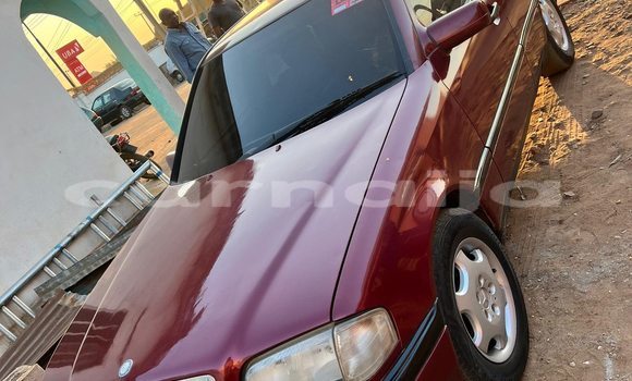 Acheter Occasion Voiture Mercedes-Benz C–Class Rouge à Abuja, État de Lagos Acheter Occasion Voiture Mercedes-Benz C–Class Rouge à Abuja, État de Lagos