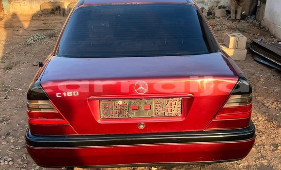 Acheter Occasion Voiture Mercedes-Benz C–Class Rouge à Abuja, État de Lagos Acheter Occasion Voiture Mercedes-Benz C–Class Rouge à Abuja, État de Lagos