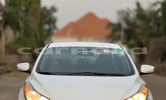 Acheter Occasion Voiture Hyundai Elantra Blanc à Lagos, État de Lagos Acheter Occasion Voiture Hyundai Elantra Blanc à Lagos, État de Lagos