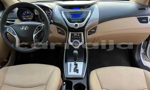 Acheter Occasion Voiture Hyundai Elantra Blanc à Lagos, État de Lagos Acheter Occasion Voiture Hyundai Elantra Blanc à Lagos, État de Lagos