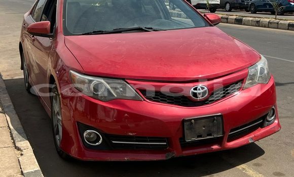 Acheter Occasion Voiture Toyota Camry Rouge à Lagos, État de Lagos Acheter Occasion Voiture Toyota Camry Rouge à Lagos, État de Lagos