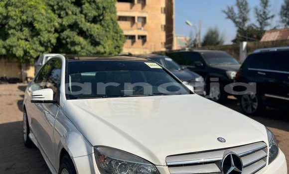 Acheter Occasion Voiture Mercedes-Benz C–Class Blanc à Lagos, État de Lagos Acheter Occasion Voiture Mercedes-Benz C–Class Blanc à Lagos, État de Lagos