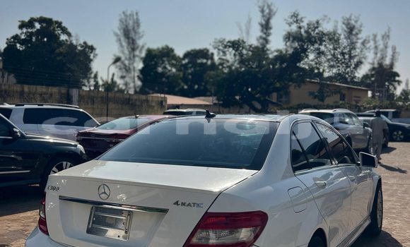 Acheter Occasion Voiture Mercedes-Benz C–Class Blanc à Lagos, État de Lagos Acheter Occasion Voiture Mercedes-Benz C–Class Blanc à Lagos, État de Lagos