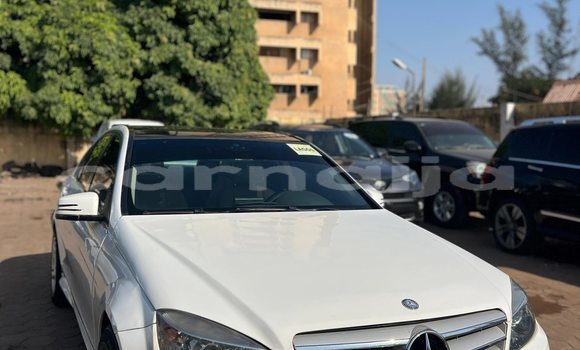 Acheter Occasion Voiture Mercedes-Benz C–Class Blanc à Lagos, État de Lagos Acheter Occasion Voiture Mercedes-Benz C–Class Blanc à Lagos, État de Lagos