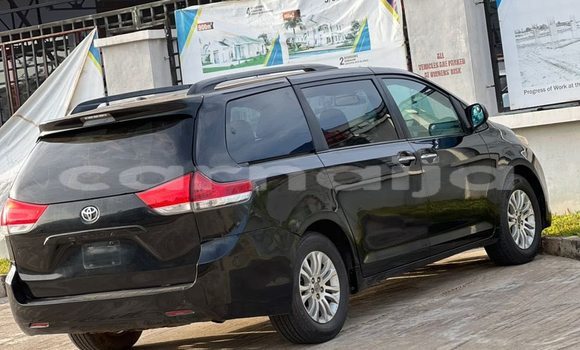 Acheter Occasion Voiture Toyota Sienna Noir à Abuja, État de Lagos Acheter Occasion Voiture Toyota Sienna Noir à Abuja, État de Lagos