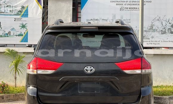 Acheter Occasion Voiture Toyota Sienna Noir à Abuja, État de Lagos Acheter Occasion Voiture Toyota Sienna Noir à Abuja, État de Lagos