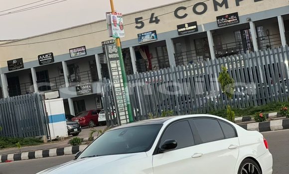 Acheter Occasion Voiture BMW E9 Blanc à Lagos, État de Lagos Acheter Occasion Voiture BMW E9 Blanc à Lagos, État de Lagos