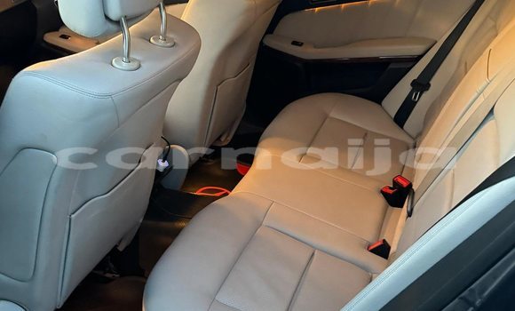 Acheter Occasion Voiture Mercedes-Benz E–Class Noir à Lagos, État de Lagos Acheter Occasion Voiture Mercedes-Benz E–Class Noir à Lagos, État de Lagos