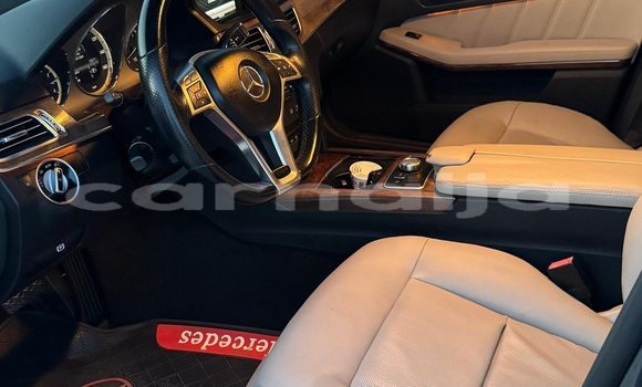 Acheter Occasion Voiture Mercedes-Benz E–Class Noir à Lagos, État de Lagos Acheter Occasion Voiture Mercedes-Benz E–Class Noir à Lagos, État de Lagos