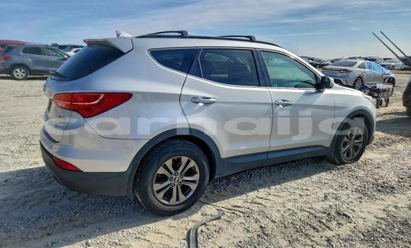 Buy Used Hyundai Santa Fe White Car in Badagry in Lagos State Buy Used Hyundai Santa Fe White Car in Badagry in Lagos State