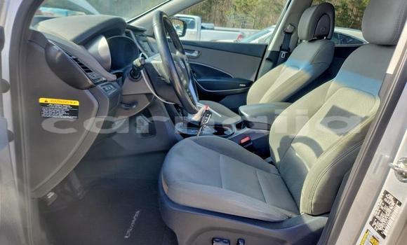 Buy Used Hyundai Santa Fe White Car in Badagry in Lagos State Buy Used Hyundai Santa Fe White Car in Badagry in Lagos State