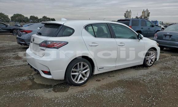 Buy Used Lexus CT White Car in Badagry in Lagos State Buy Used Lexus CT White Car in Badagry in Lagos State