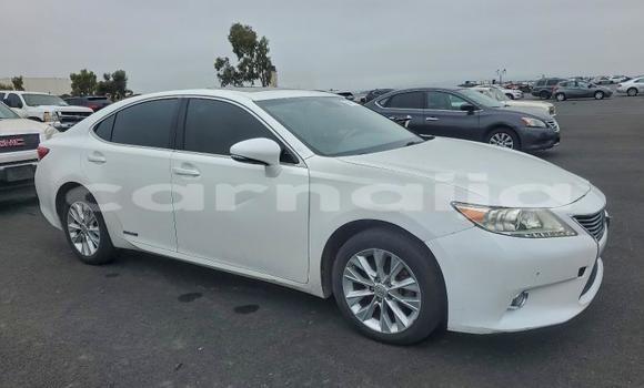 Buy Used Lexus ES White Car in Lagos in Lagos State Buy Used Lexus ES White Car in Lagos in Lagos State