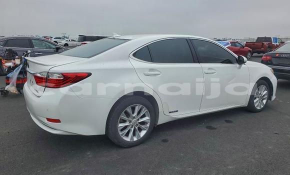 Buy Used Lexus ES White Car in Lagos in Lagos State Buy Used Lexus ES White Car in Lagos in Lagos State