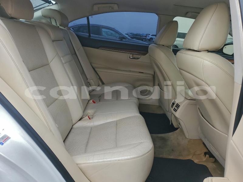 Big with watermark lexus es lagos state lagos 46899