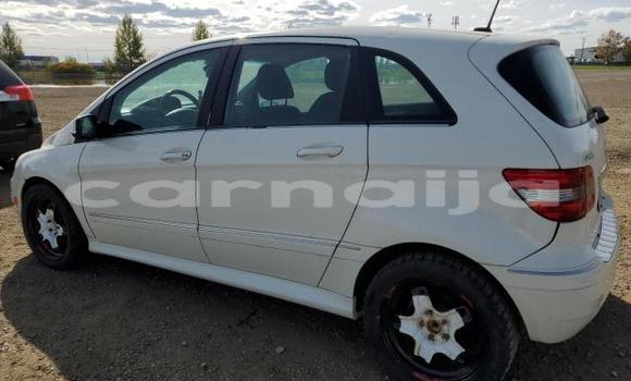 Acheter Occasion Voiture Mercedes-Benz B-klasse Blanc à Lagos, État de Lagos Acheter Occasion Voiture Mercedes-Benz B-klasse Blanc à Lagos, État de Lagos