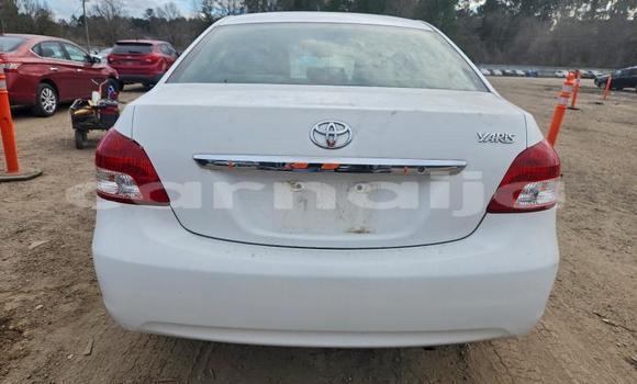 Buy Used Toyota Yaris White Car in Badagry in Lagos State Buy Used Toyota Yaris White Car in Badagry in Lagos State