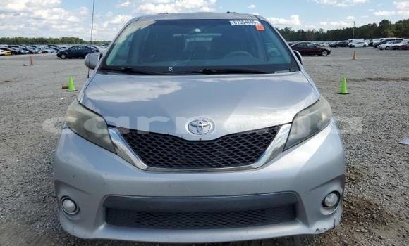 Buy Used Toyota Sienna Silver Car in Lagos in Lagos State