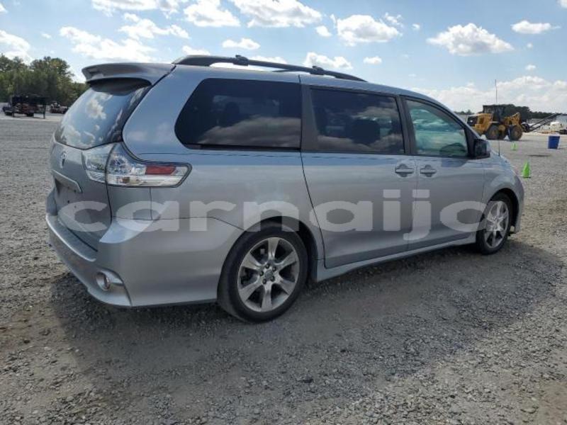 Big with watermark toyota sienna lagos state lagos 46916