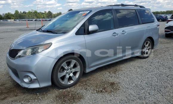 Acheter Occasion Voiture Toyota Sienna Gris à Lagos, État de Lagos Acheter Occasion Voiture Toyota Sienna Gris à Lagos, État de Lagos