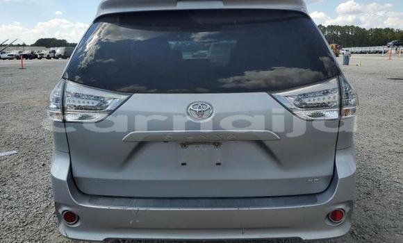 Acheter Occasion Voiture Toyota Sienna Gris à Lagos, État de Lagos Acheter Occasion Voiture Toyota Sienna Gris à Lagos, État de Lagos