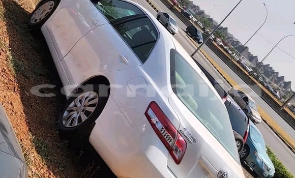 Buy Used Toyota Camry White Car in Abak in Akwa Ibom State Buy Used Toyota Camry White Car in Abak in Akwa Ibom State
