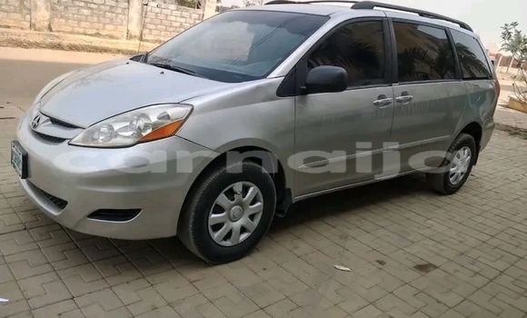 Buy Used Toyota Sienna Other Car in Abuja in Lagos State Buy Used Toyota Sienna Other Car in Abuja in Lagos State