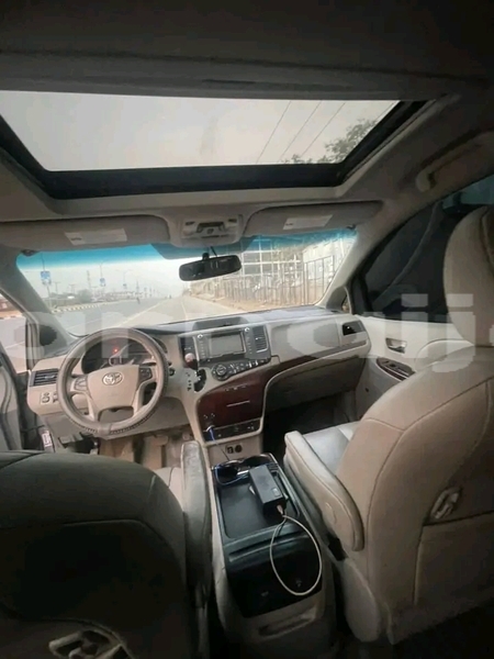 Big with watermark toyota sienna ebonyi state abakaliki 47024