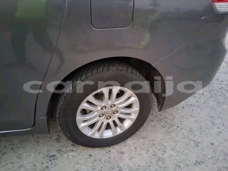 Big with watermark toyota sienna ebonyi state abakaliki 47100