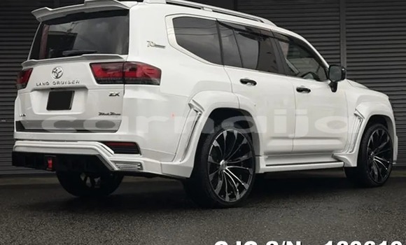 Buy Used Toyota Land Cruiser White Car in Lagos in Lagos State Buy Used Toyota Land Cruiser White Car in Lagos in Lagos State