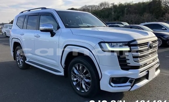 Buy Used Toyota Land Cruiser White Car in Lagos in Lagos State