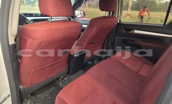 Buy Used Toyota Hilux White Car in Akwanga in Nasarawa State Buy Used Toyota Hilux White Car in Akwanga in Nasarawa State