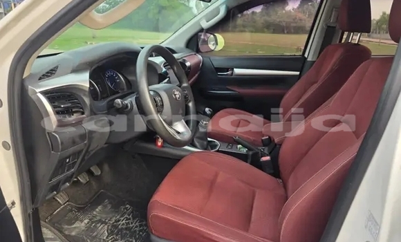 Buy Used Toyota Hilux White Car in Akwanga in Nasarawa State Buy Used Toyota Hilux White Car in Akwanga in Nasarawa State