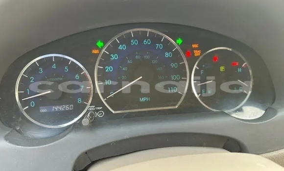 Buy Used Toyota Sienta White Car in Abuja in Lagos State