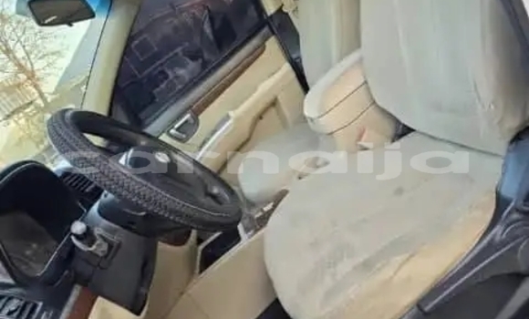 Buy Used Hyundai Santa Fe White Car in Abuja in Lagos State