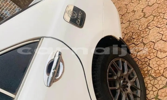 Buy Used Toyota Camry White Car in Abak in Akwa Ibom State Buy Used Toyota Camry White Car in Abak in Akwa Ibom State
