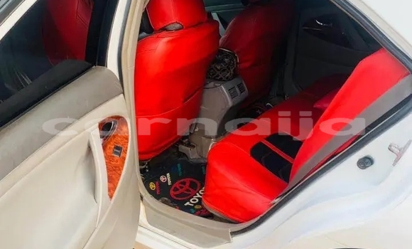 Buy Used Toyota Camry White Car in Abak in Akwa Ibom State Buy Used Toyota Camry White Car in Abak in Akwa Ibom State