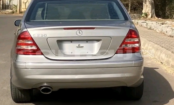 Acheter Neuf Voiture Mercedes-Benz 230 Blanc à Lagos, État de Lagos Acheter Neuf Voiture Mercedes-Benz 230 Blanc à Lagos, État de Lagos
