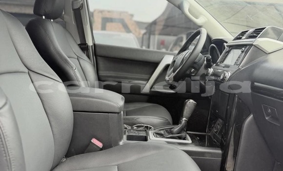 Acheter Occasion Voiture Toyota Prado Blanc à Badagry, État de Lagos Acheter Occasion Voiture Toyota Prado Blanc à Badagry, État de Lagos