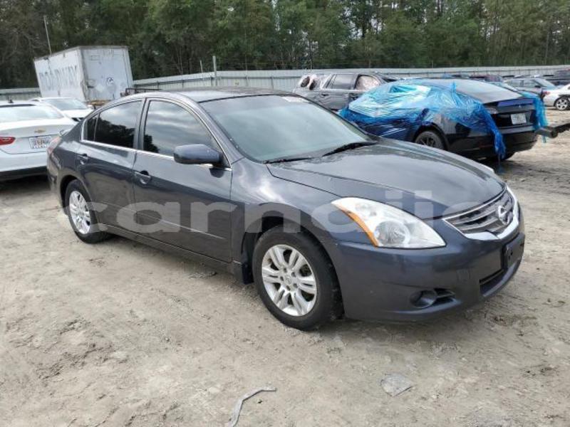 Big with watermark nissan altima lagos state lagos 47630