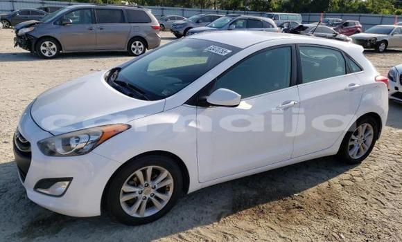 Buy New Hyundai Elantra White Car in Lagos in Lagos State Buy New Hyundai Elantra White Car in Lagos in Lagos State