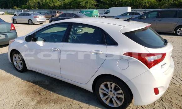 Buy New Hyundai Elantra White Car in Lagos in Lagos State Buy New Hyundai Elantra White Car in Lagos in Lagos State