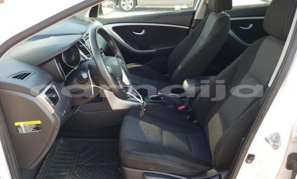 Buy New Hyundai Elantra White Car in Lagos in Lagos State Buy New Hyundai Elantra White Car in Lagos in Lagos State