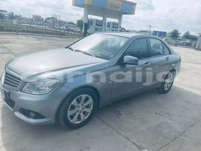 Big with watermark mercedes benz 190 rivers state port harcourt 47787