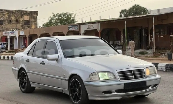 Acheter Occasion Voiture Mercedes-Benz 230 Gris à Abuja, État de Lagos