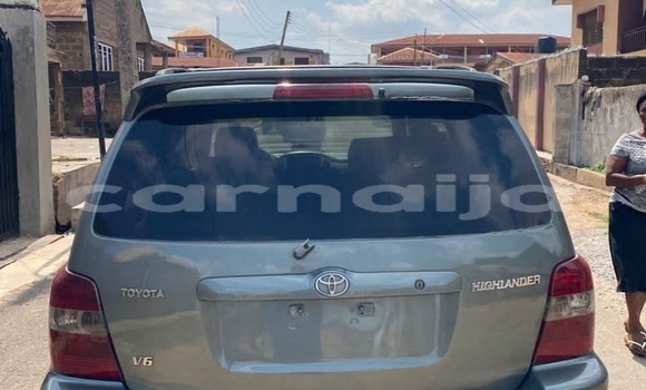 Acheter Occasion Voiture Toyota Highlander Vert à Badagry, État de Lagos Acheter Occasion Voiture Toyota Highlander Vert à Badagry, État de Lagos