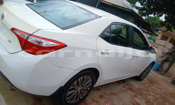 Acheter Occasion Voiture Toyota Corolla Blanc à Abuja, État de Lagos Acheter Occasion Voiture Toyota Corolla Blanc à Abuja, État de Lagos